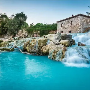  Alloggio per agriturismo Le Cascatelle Italia